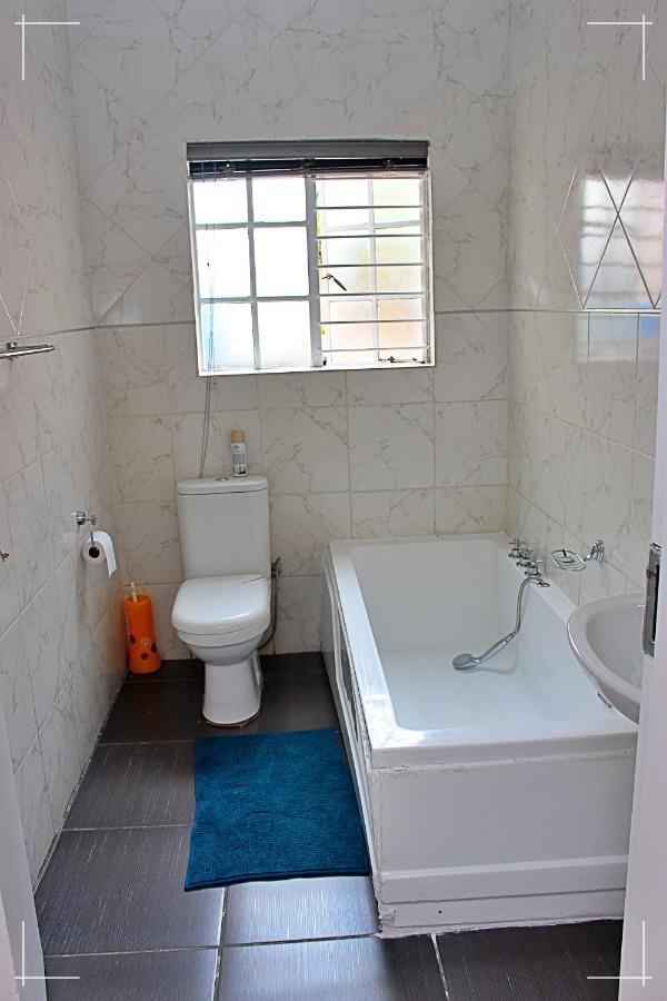 Hotel The Global Link Hub à Pretoria-Noord Extérieur photo